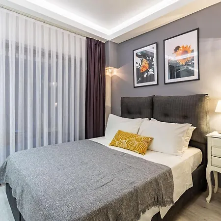 Apartment Missafir Exquisite Flat With Backyard And Excellent Location Near Trendy Attractions In Nisantasi, Sisli Istanbul