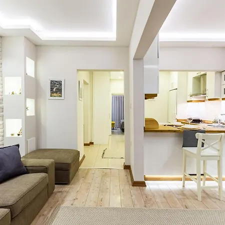 Missafir Exquisite Flat With Backyard And Excellent Location Near Trendy Attractions In Nisantasi, Sisli Istanbul