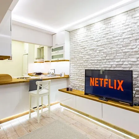 شقة Missafir Exquisite Flat With Backyard And Excellent Location Near Trendy Attractions In Nisantasi, Sisli